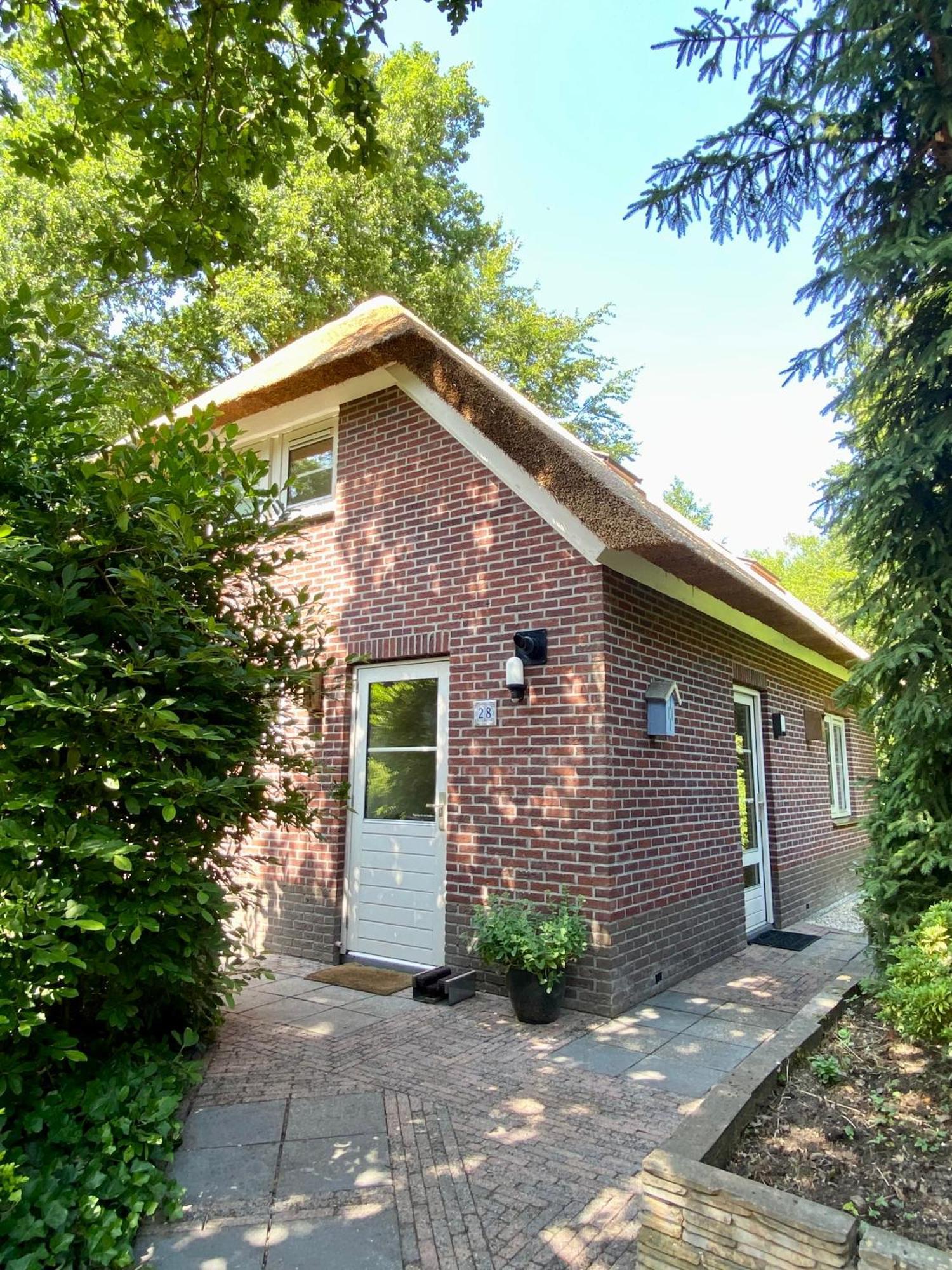 Holiday home Aan De Bosrand - Veluwe